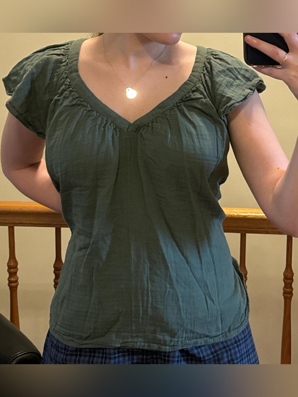 perfect green flowy v-neck cap sleeve old navy milkmaid babydoll top